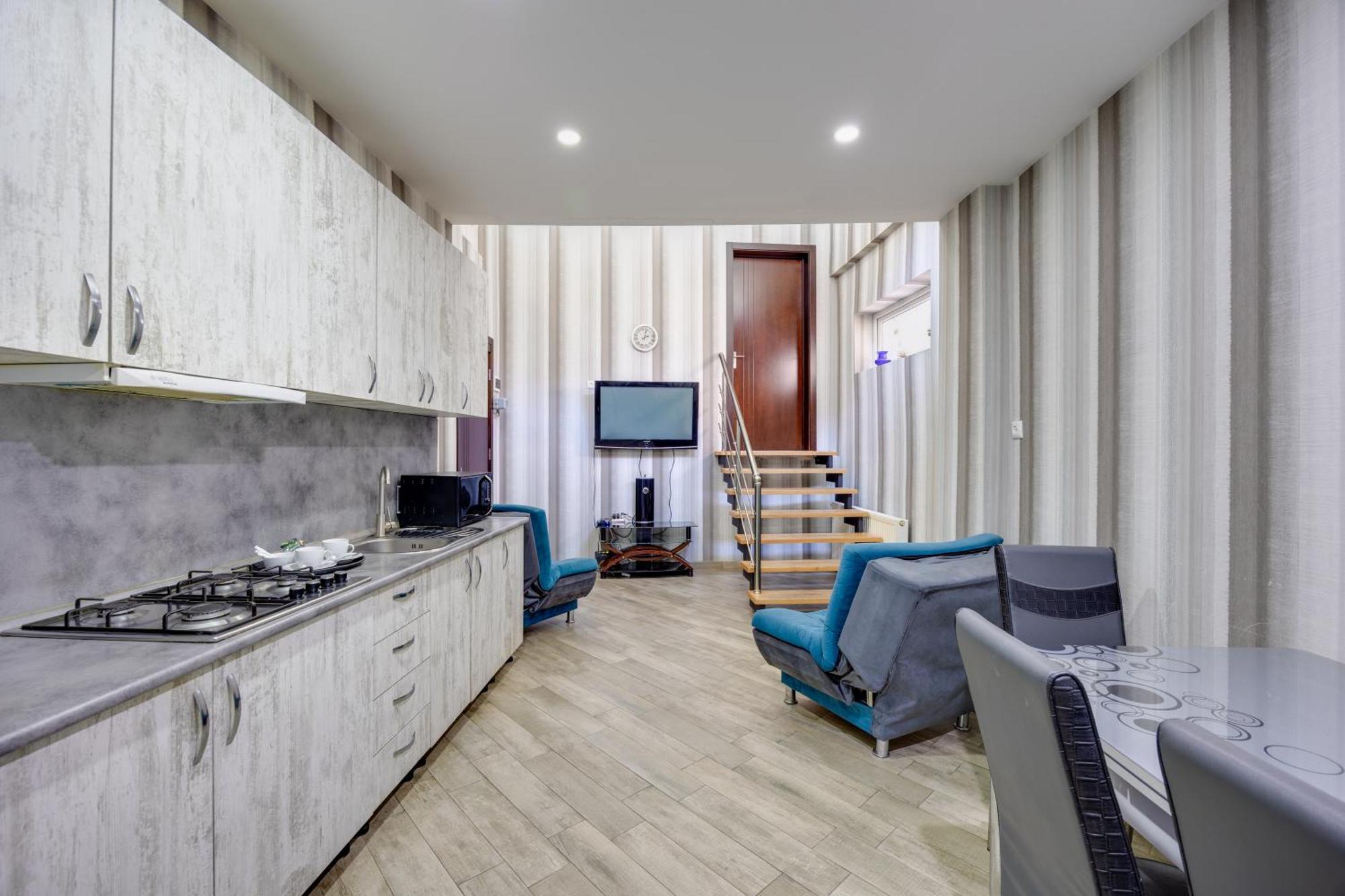 Rustaveli Two Bedroom Apartment With 5 Star Location Tbilisi Bagian luar foto